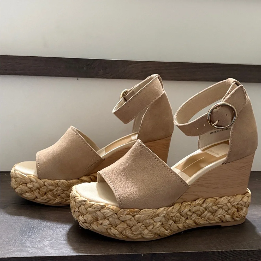 Dolce Vita Tan Suede Espadrille Platform Wedge Sandals Size 6